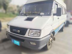 [武汉·鄂A] 依维柯依维柯得意2020款 2.5T A40客车双胎中顶5-9座国VI