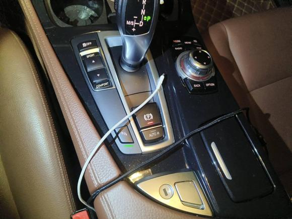 [广州·粤A] 二手宝马宝马5系2017款 520Li 典雅型