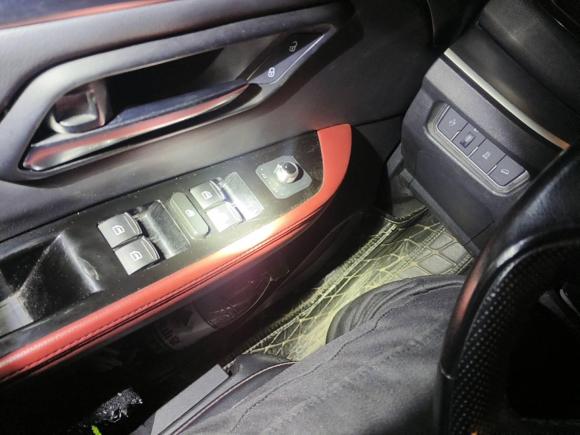 [合肥·皖A] 二手哈弗哈弗H2s2018款 红标 1.5T 双离合精英型