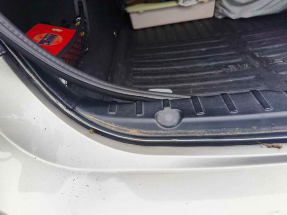 [广州·粤A] 二手宝马宝马5系2014款 525Li 豪华设计套装