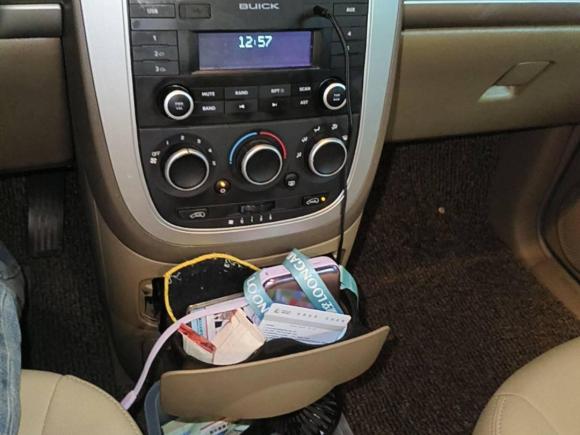 [杭州·浙A] 二手别克别克GL82013款 2.4L 经典版