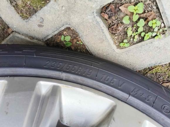 [成都·川A] 二手路虎揽胜极光2015款 2.0T 五门智耀版