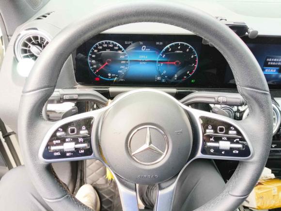 [无锡·苏B] 二手奔驰奔驰GLA2022款 改款 GLA 200