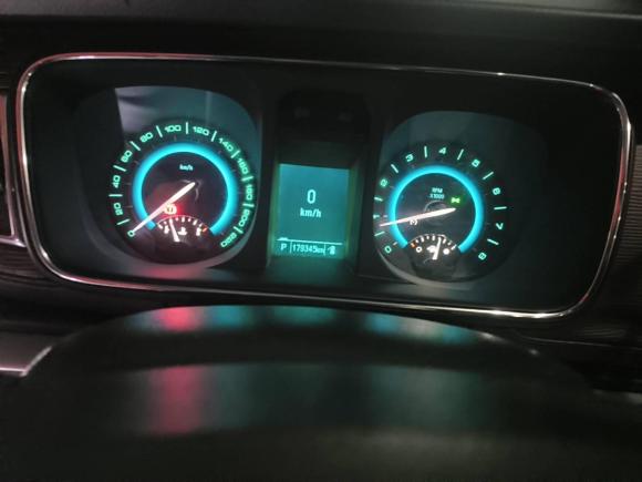 [上海·沪D] 二手别克别克GL82014款 3.0L XT豪华商务旗舰版