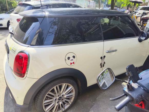 [义乌·浙G] 二手MINIMINI2022款 1.5T COOPER 经典派