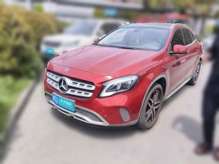 奔驰奔驰GLA2017款 GLA 200 时尚型