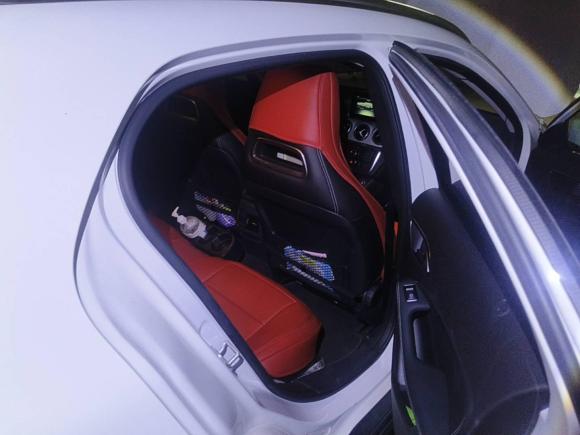 [深圳·粤L] 二手奔驰奔驰GLA2016款 GLA 200 时尚型