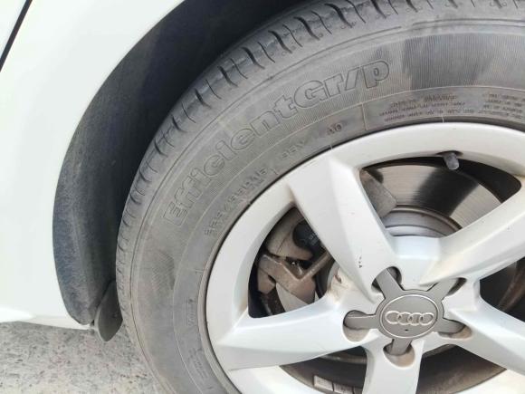[芜湖·皖B] 二手奥迪奥迪A4L2013款 35 TFSI 自动标准型