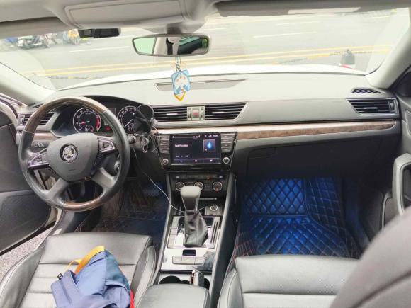 [广州·粤T] 二手斯柯达速派2016款 改款 TSI380 DSG尊行版