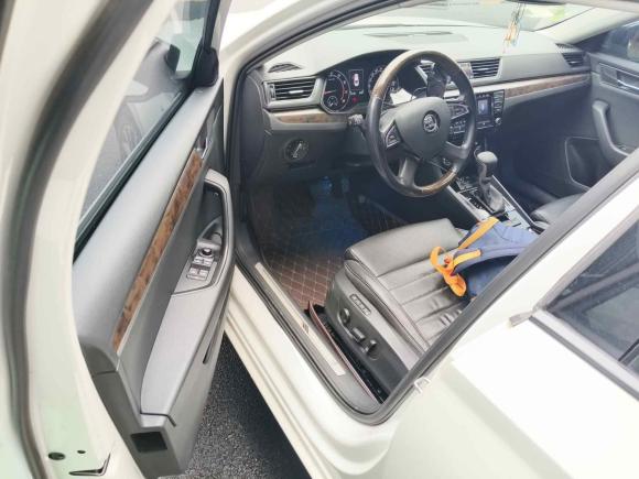 [广州·粤T] 二手斯柯达速派2016款 改款 TSI380 DSG尊行版