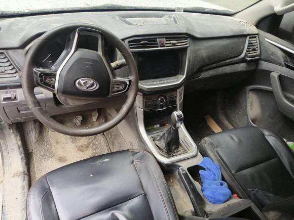 [南昌·苏D] 二手上汽大通MAXUS大通T602017款 2.8T柴油手动两驱高底盘舒享型长厢国V