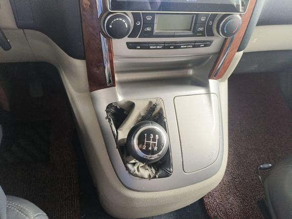 [广州·粤A] 二手金杯阁瑞斯2019款 2.0L快运旗舰型9座国VI 1TZS