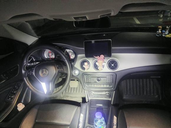 [佛山·粤X] 二手奔驰奔驰GLA2016款 GLA 200 动感型