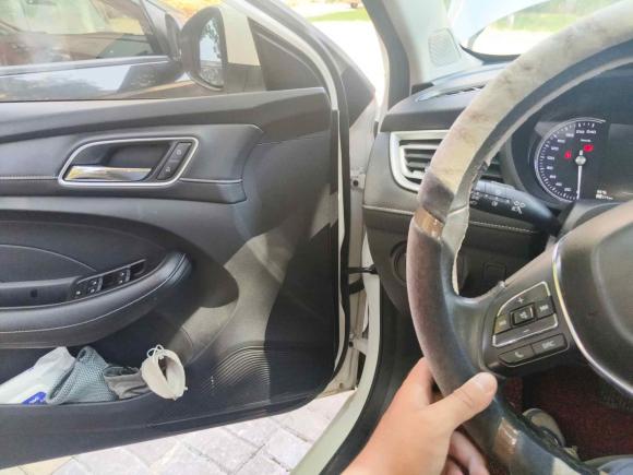 [宁波·浙B] 二手荣威荣威Ei52018款 互联网豪华版