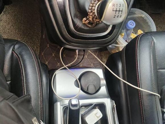 [武汉·鄂A] 二手哈弗哈弗H62014款 升级版 2.0T 柴油 手动四驱精英型