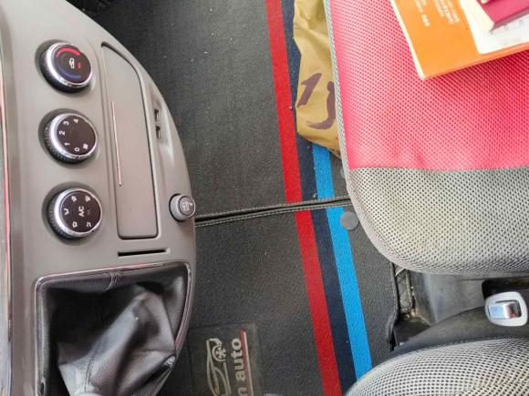 [杭州·浙A] 二手上汽大通MAXUS新途V802018款 2.5T 6挡手动精英版长轴中顶7/10座