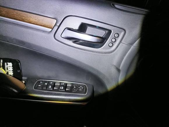 [成都·川A] 二手克莱斯勒克莱斯勒300C2014款 3.0L 卓越版