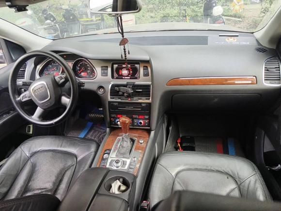 [上海·苏E] 二手奥迪奥迪Q72011款 3.0 TFSI 舒适型(200kW)
