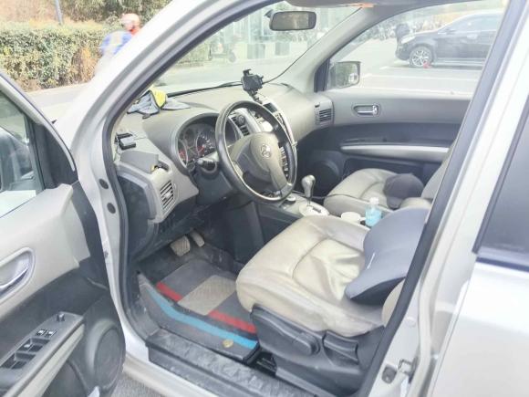 [上海·湘C] 二手日产奇骏2010款 2.0L CVT舒适版 4WD