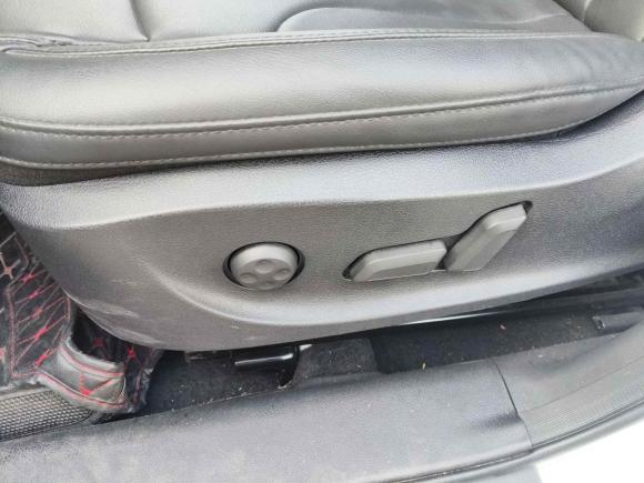 [上海·皖K] 二手哈弗哈弗H62018款 运动版 1.5T 自动两驱尊贵型 国V