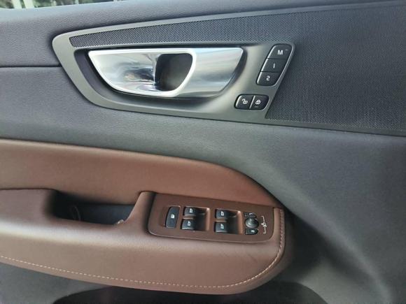 [深圳·粤L] 二手沃尔沃沃尔沃XC602023款 B5 四驱智远豪华版