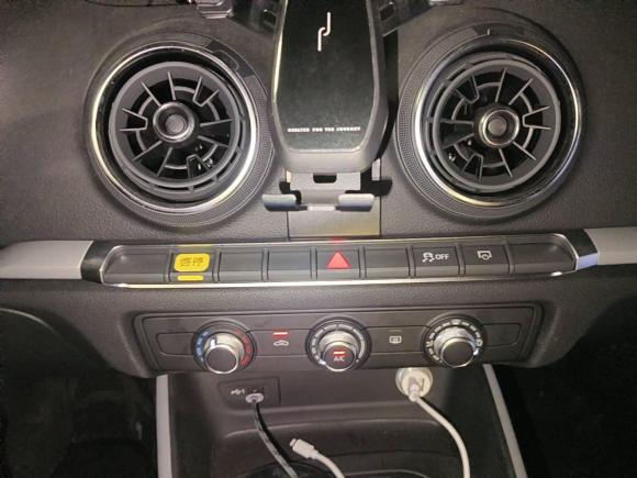 [上海·沪F] 二手奥迪奥迪A32020款 改款 Sportback 35 TFSI 进取型 国VI