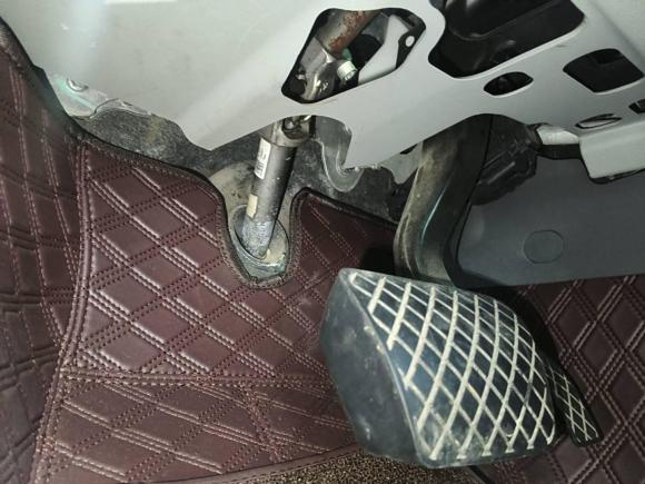 [深圳·粤B] 二手奥迪奥迪A6L2012款 TFSI 标准型