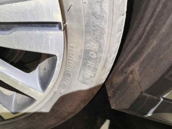 [广州·粤A] 二手荣威荣威RX5新能源2019款 eRX5 50T 互联网超越旗舰版