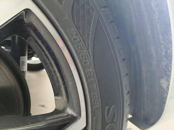 [上海·苏U] 二手荣威荣威i52023款 1.5L CVT尊荣版