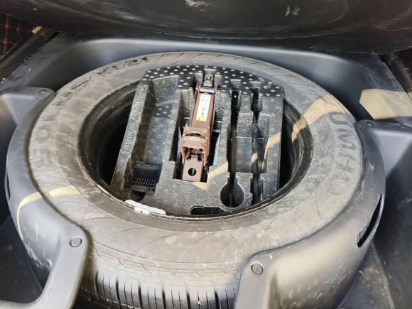 [上海·沪D] 二手Jeep大切诺基2011款 3.6L 豪华导航版