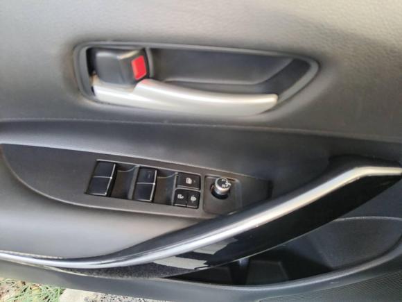 [深圳·贵H] 二手丰田雷凌2021款 双擎 1.8H E-CVT豪华版