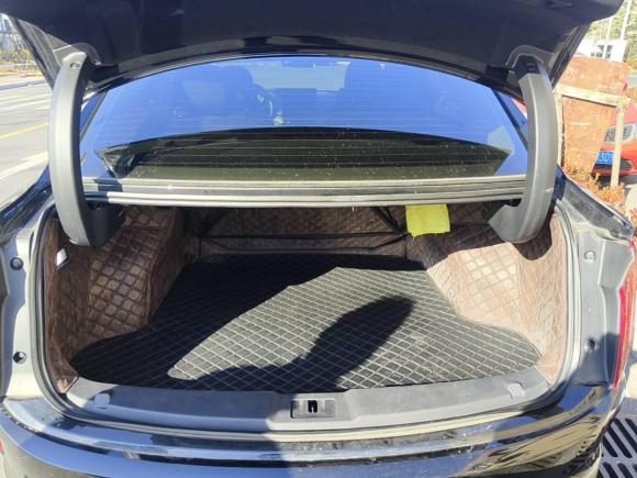 [青岛·吉A] 二手红旗红旗E-QM52023款 620km PLUS