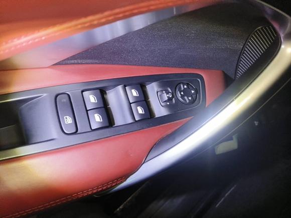 [深圳·粤B] 二手DSDS 4S2016款 1.6T 自动智享科技版THP160