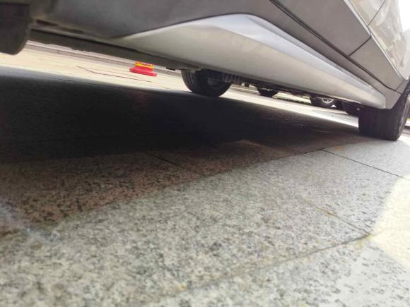 [上海·沪C] 二手宝马宝马X12019款 sDrive18Li 尊享型