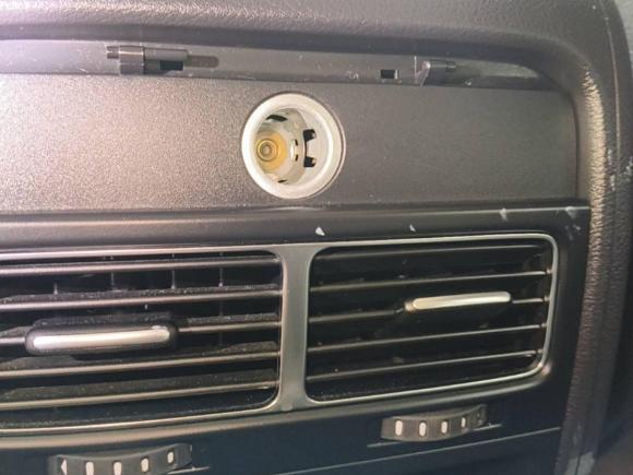 [深圳·粤B] 二手大众途锐2011款 3.0TDI 柴油标配型