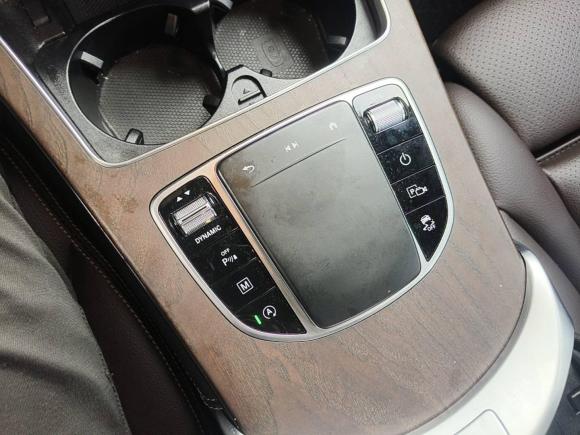 [上海·沪B] 二手奔驰奔驰GLC2022款 改款 GLC 300 L 4MATIC 动感型