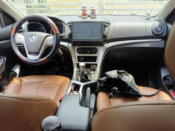 [上海·沪C] 二手启辰启辰T702016款 1.6L 手动睿行版