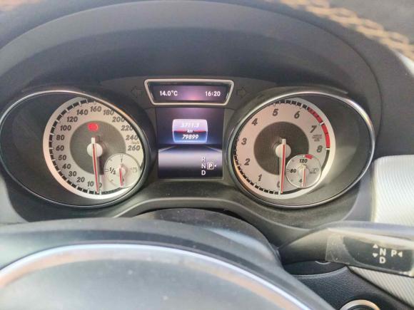 [杭州·浙A] 二手奔驰奔驰GLA2015款 GLA 200 动感型