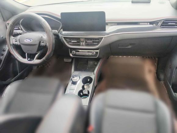 [青岛·鲁U] 二手福特福克斯2021款 两厢 EcoBoost 180 自动ST Line