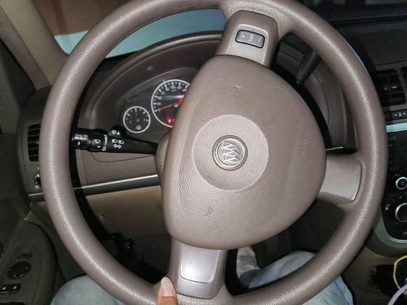 [杭州·浙A] 二手别克别克GL82013款 2.4L 经典版