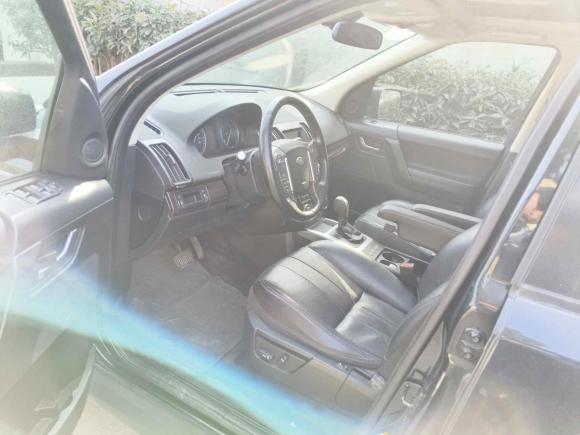 [上海·浙F] 二手路虎神行者22013款 2.0T Si4 SE汽油版