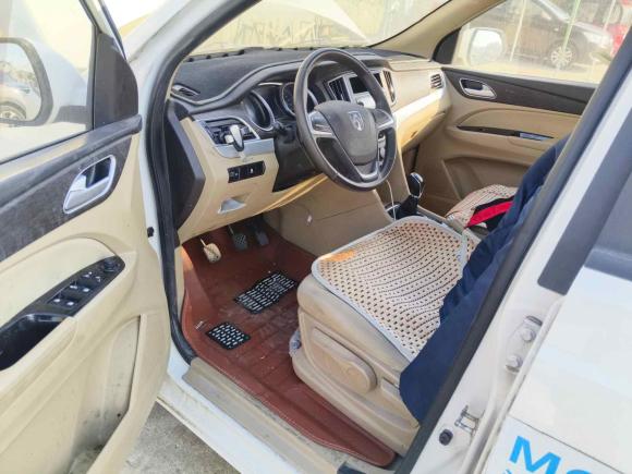 [上海·皖N] 二手宝骏宝骏7302016款 1.5L 手动标准型 5座