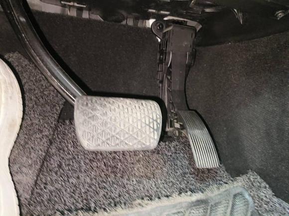 [杭州·京F] 二手奔驰奔驰R级2017款 R 320 4MATIC 商务型臻藏版