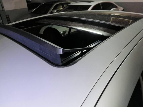 [上海·沪A] 二手宝马宝马i32022款 eDrive 35 L