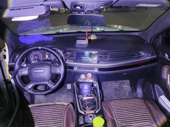 [武汉·皖A] 二手哈弗哈弗H62017款 红标 2.0T 自动两驱智尚型