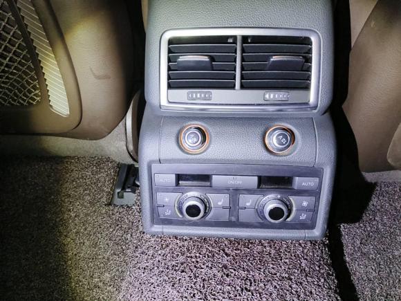 [成都·川G] 二手奥迪奥迪Q72012款 3.0 TFSI 舒适型(200kW)