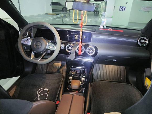 [杭州·浙A] 二手奔驰奔驰A级2020款 A 200 L 运动轿车