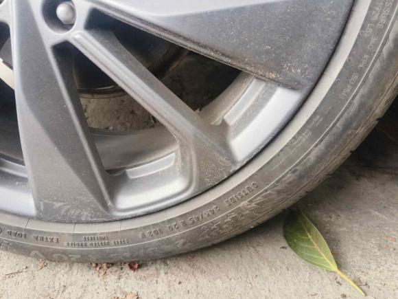 [深圳·甘L] 二手长安长安UNI-T2020款 1.5T 尊贵型