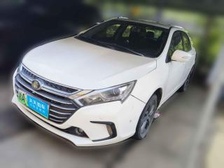 比亚迪秦新能源2017款 1.5T 尊贵型