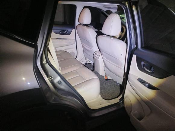 [杭州·浙A] 二手日产奇骏2014款 2.0L CVT舒适版 2WD